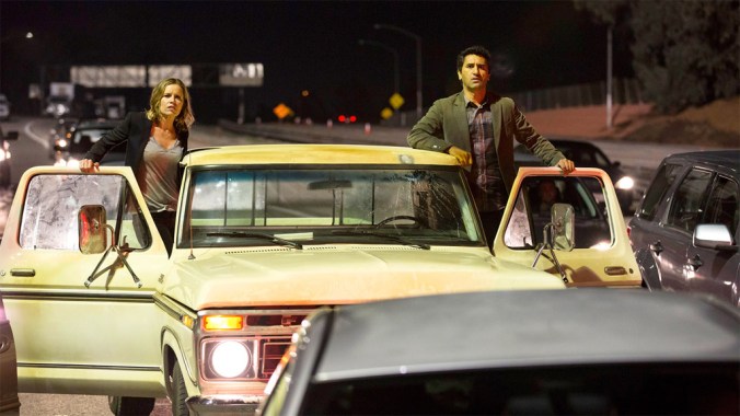 fear-the-walking-dead-s1-3