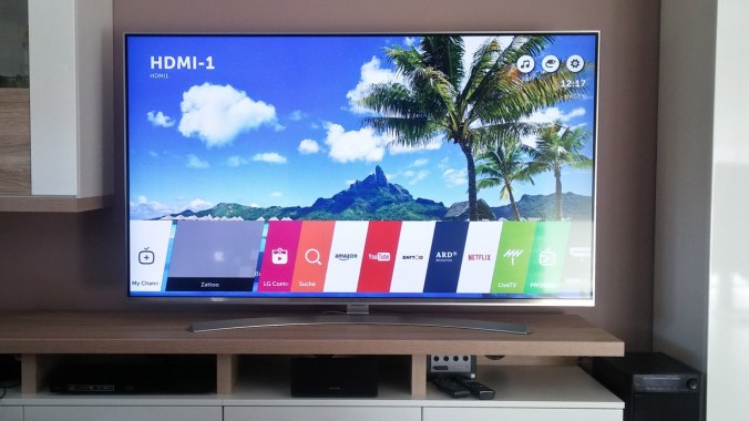 Mein aktuelles Heimkino: ein LG 60UH8509