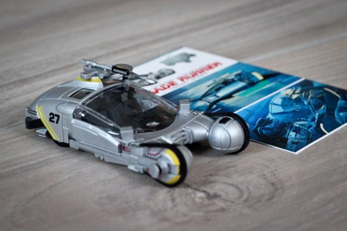 Das Modell des Spinners ist aus Plastik, sieht aber dennoch recht originalgetreu aus