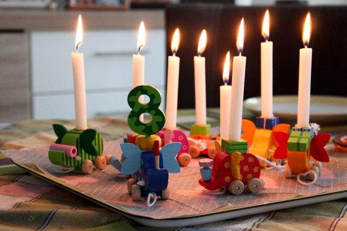 8 unfassbare Jahre! So langsam gehen uns die Elefanten aus...