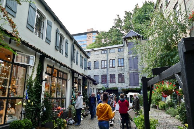 Einer der unzähligen, wunderschönen Innenhöfe