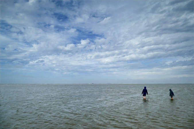 Vermutlich mein Lieblingsbild des Urlaubs: Meine beiden Kinder und das weite Meer