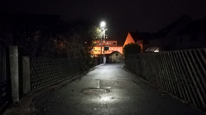 Nachts durch schummrige Gässchen schlüpfen...