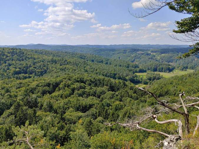 Landschaftlich ist der Höhenglücksteig einfach wunderschön gelegen