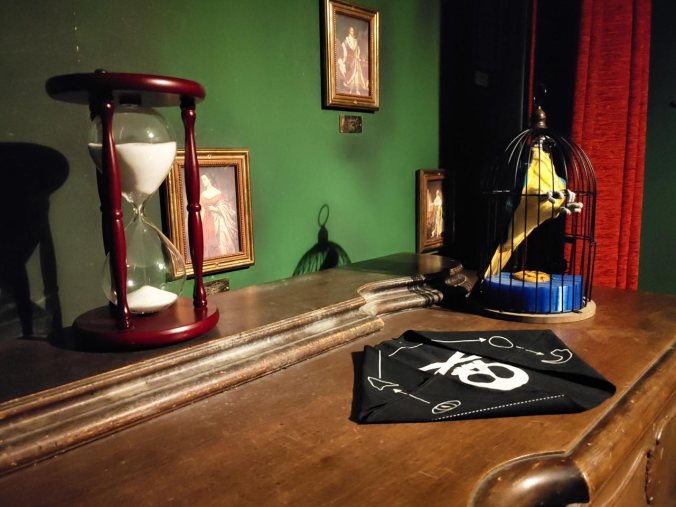 Der Papagei hatte Sprachschwierigkeiten