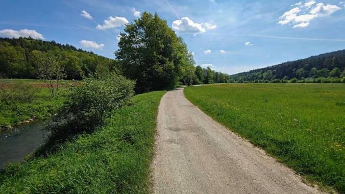 Sonniger Mittagslauf zu den 100 km im Mai