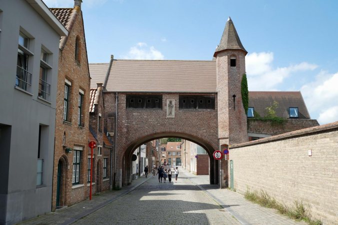 Nur eines der vielen Tore in Brügge