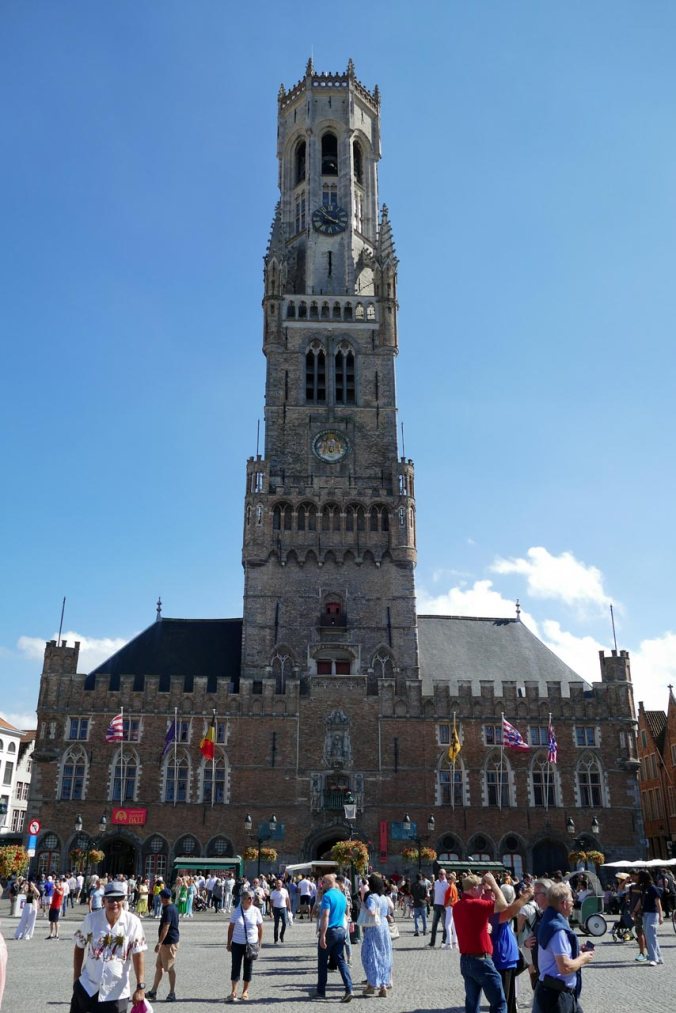 Der Belfried bzw. Belfort von Brügge in ganzer Pracht
