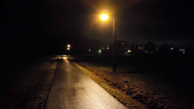 Nötiger Abendlauf. Im Dunklen. Achja.