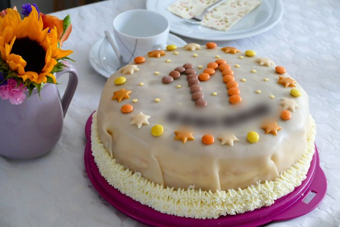 Eine leckere Marzipantorte zum 11. Geburtstag