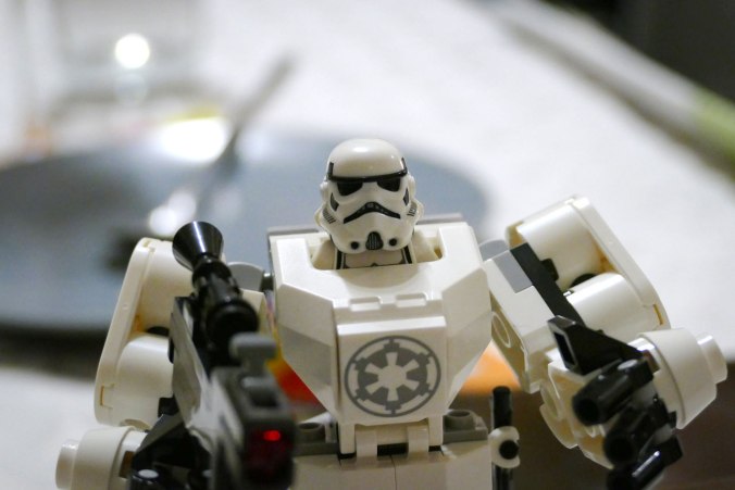 Der Stormtrooper-Mech (aufgenommen vom Zwergofanten)