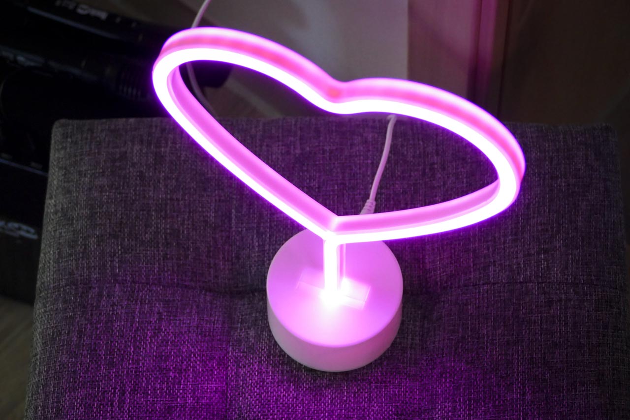 Abends haben sich die Freundinnen nach drinnen verzogen