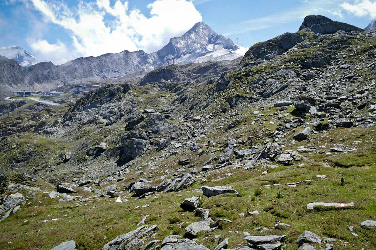 Am Horizont zeigt sich der nun ferne Gipfel des Kitzsteinhorns