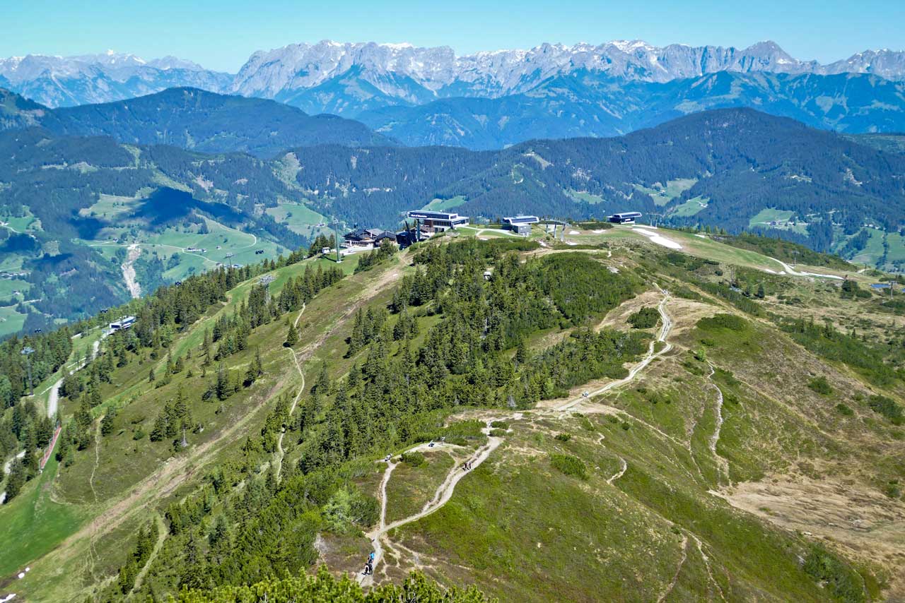 Bei der Bergbahnstation sind wir mit unserer Wanderung gestartet