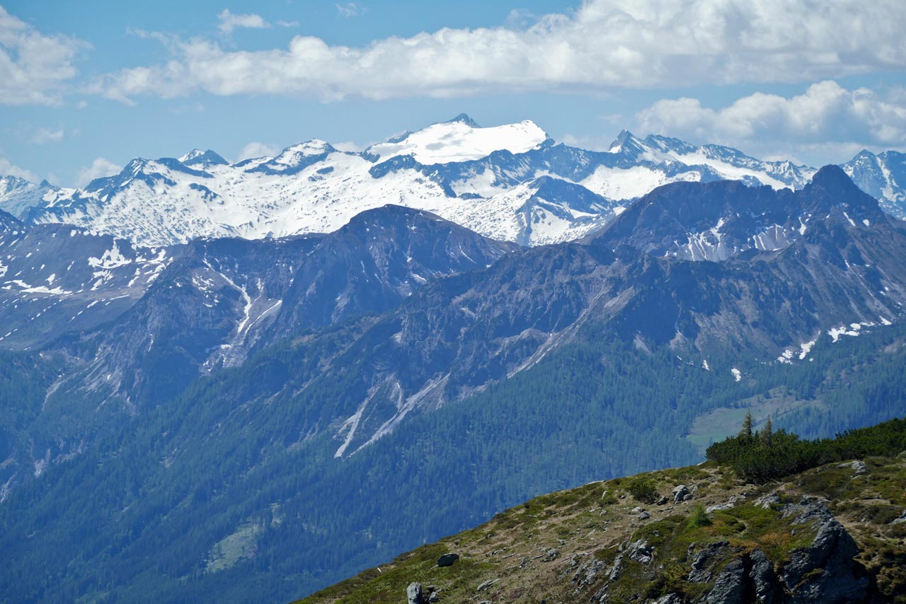 Mächtige Berge wohin man auch schaut