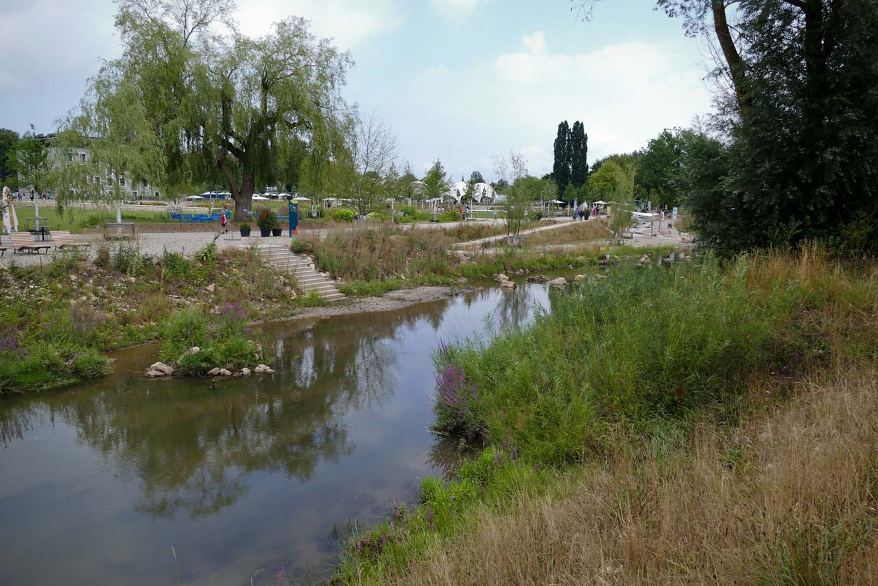 Die Jagst führt mitten durch den LGS-Park